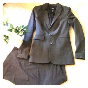 Body by Victoria • Brown Pant Suit, 0